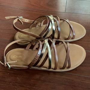 COPY - 🔥New! Clarks brown and gold sandals 9.5